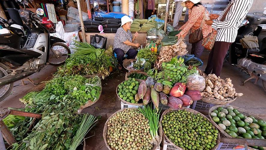 27-sphar leu market-55